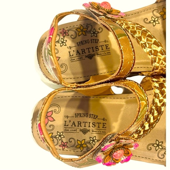 L'Artiste Brissa Sandals- Grey/Multicolor Butterfly Floral Print Women’s Sandals - Picture 15 of 16